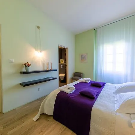 Monte Arena D'hotes Bed & Breakfast