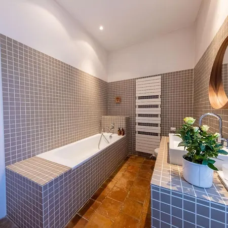 Monte Arena D'hotes 4* Montaren-et-Saint-Médiers